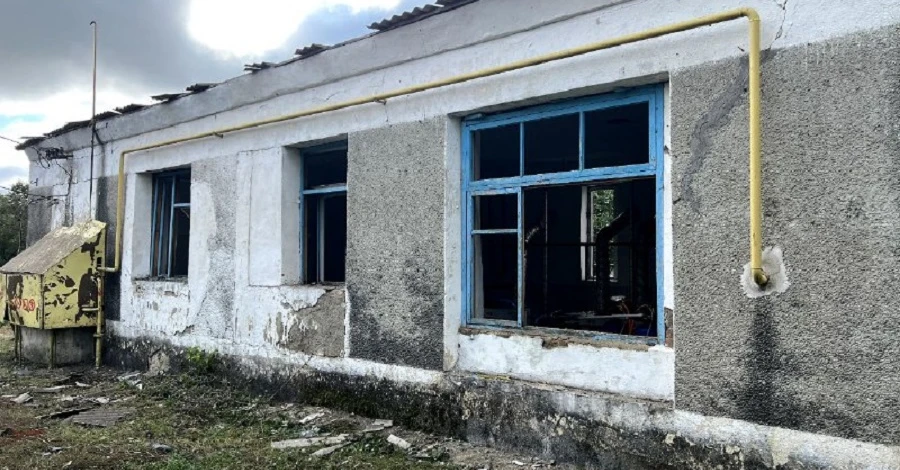 Повреждены 12 домов и школа: последствия утренней атаки 