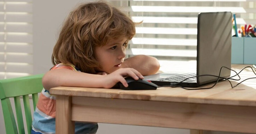 Виртуальный аутизм: к чему приводит зависимость от гаджетов