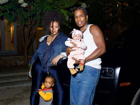 Ріанна та A$AP Rocky вперше показали фото молодшого сина