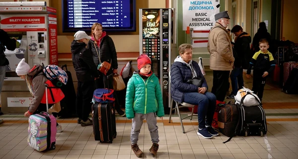 Польша прекратит финансовую помощь украинским беженцам 