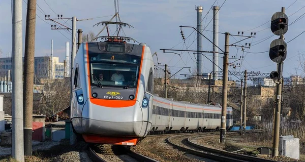 «Укрзализныця» сообщила о сбое в работе «Интерсити»