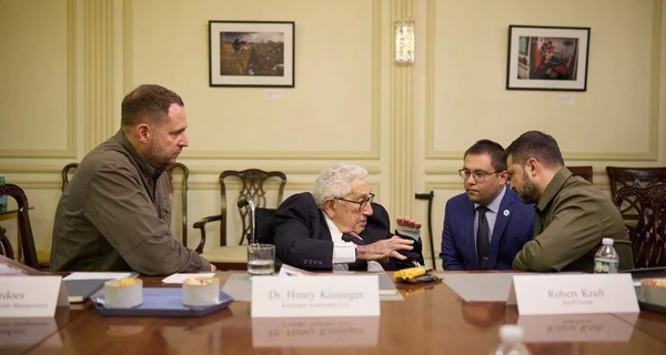 Зеленский встречался с Киссинджером во время своего визита в США 