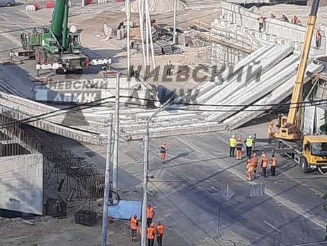 В КГГА прокомментировали обвал Дегтяровского моста на Шулявке во время ремонта