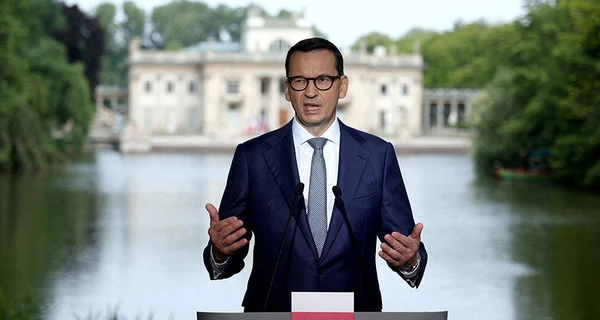 Премьер-министр Польши напомнил Зеленскому про «несколько миллионов украинских беженцев» в его стране.