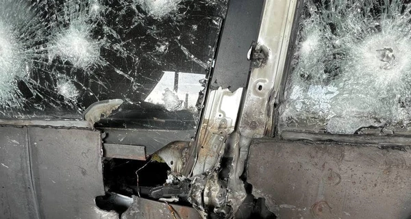 Один из полицейских, раненых во время утреннего обстрел Херсона, скончался в больнице 