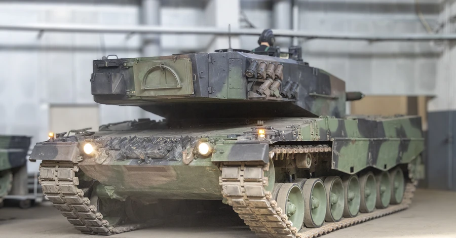 Польща передала Україні партію відремонтованих танків Leopard-2
