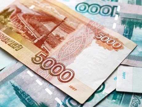 Курс доллара в России снова достиг отметки более чем в 100 рублей