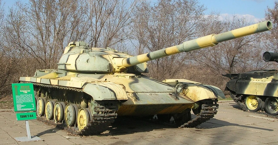 Польский оборонный концерн будет ремонтировать украинские танки советского производства