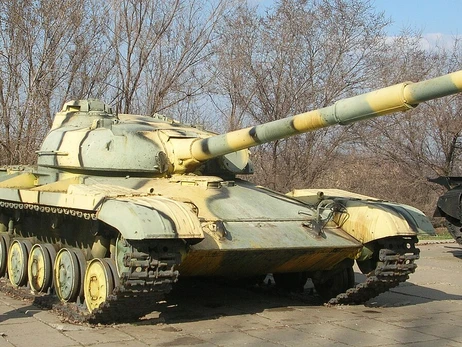 Польський оборонний концерн буде ремонтувати українські танки радянського виробництва