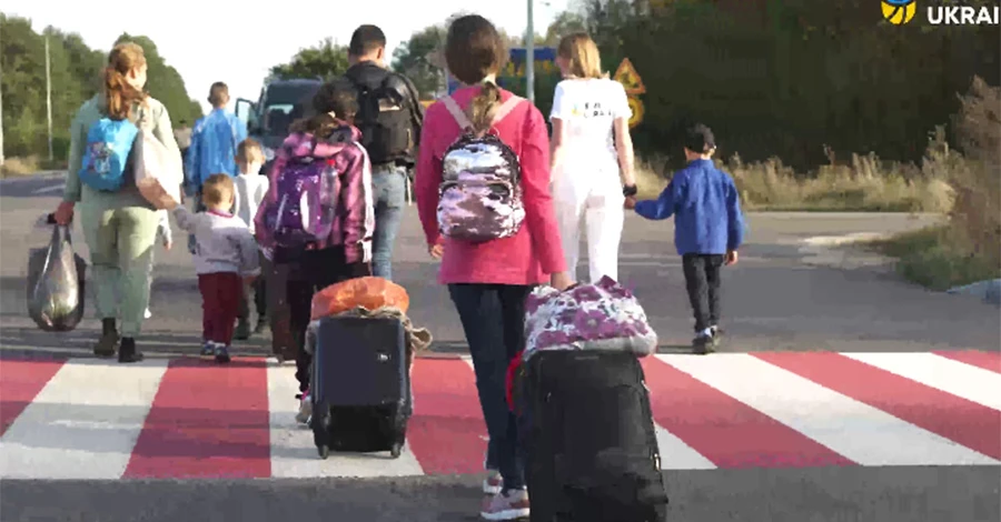 Україна повернула з окупованих територій ще 19 дітей