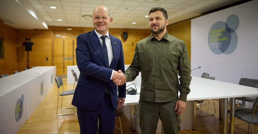Шольц під час зустрічі із Зеленським пообіцяв передати Україні ще одну систему Patriot