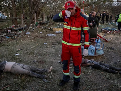 На поминках военного в селе Гроза, куда попала российская ракета, погибла его семья