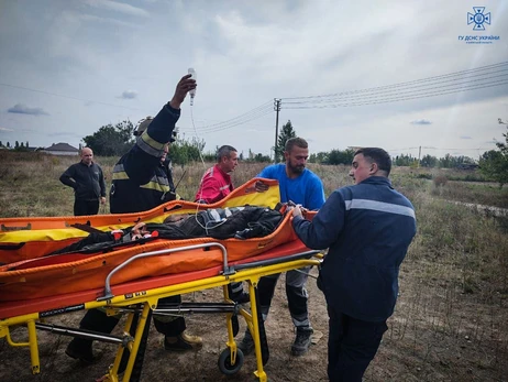 Бригада энергетиков подорвалась на мине на Киевщине, есть трое раненых 