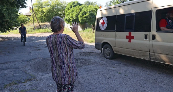 В карете скорой умерла 13-летняя девочка, попавшая под обстрел приграничья Сумской области