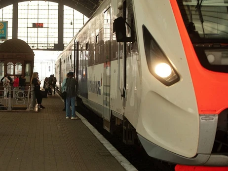 После 18 лет перерыва из Львова в Варшаву отправился первый поезд