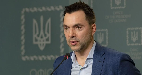 Глава СНБО Данилов намекнул, что Арестович работает на российскую ФСБ