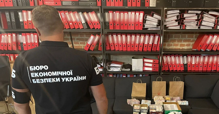 Співвласник мережі ресторанів &laquo;П&rsquo;яна вишня&raquo; та &laquo;Реберня&raquo; поскаржився на обшуки та "маски-шоу"