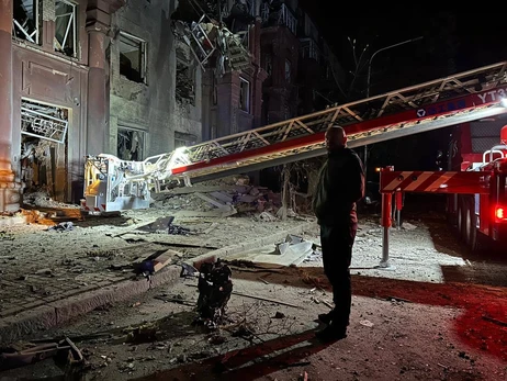 РФ ударила по многоэтажке в Запорожье, есть погибшие