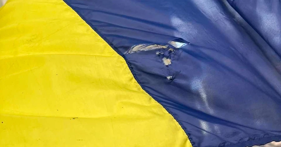 В центре Одессы парень порвал флаг Украины - его нашли и задержали