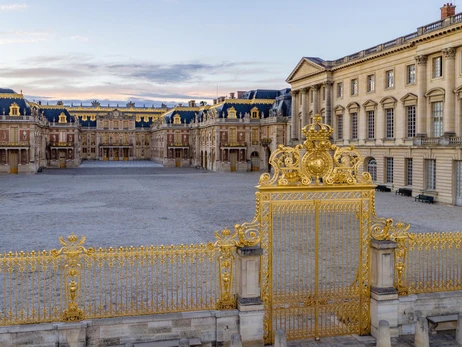 Во Франции эвакуируют Версальский дворец - шестой раз за неделю 