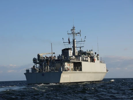 Два украинских противоминных корабля принимают участие в учениях в Великобритании