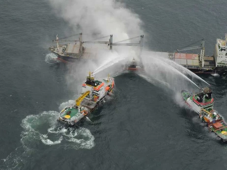 У морі біля Німеччини після зіткнення затонув вантажний корабель, екіпаж  зник