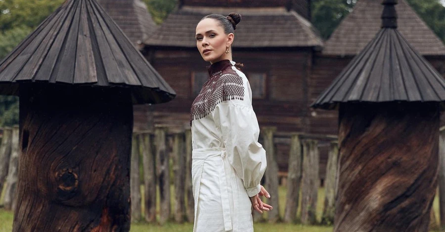 Юлия Санина снялась для спецпроекта Минкульта о культурном наследии в наряде Gunia project