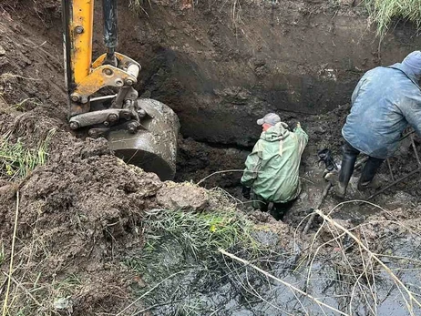 У Житомирі повністю відключили водопостачання через аварію на каналізаційному колекторі  