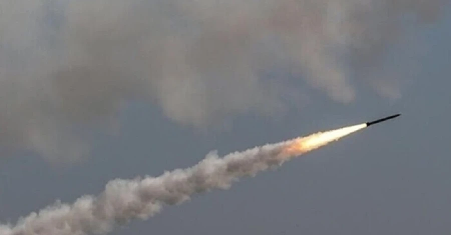 Россияне ударили ракетой по Одесщине, пострадали три человека