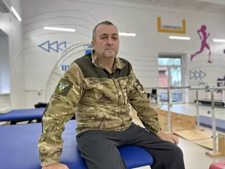 Во Львове после инфарктов и инсультов спасают военного, который вывозил павших с фронта