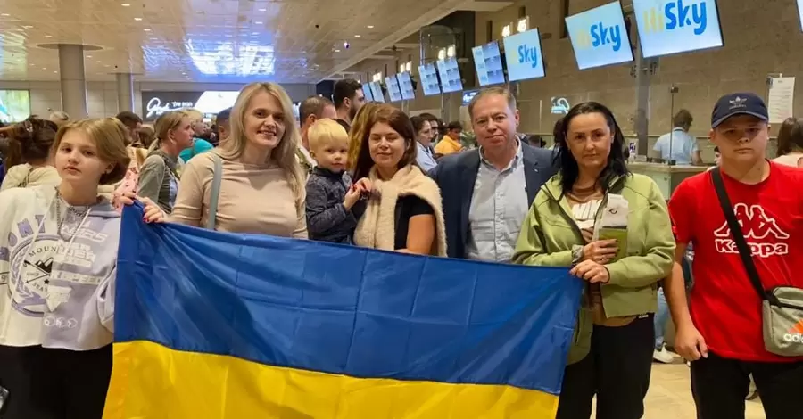Україна евакуювала з Сектора Гази ще 160 своїх громадян 