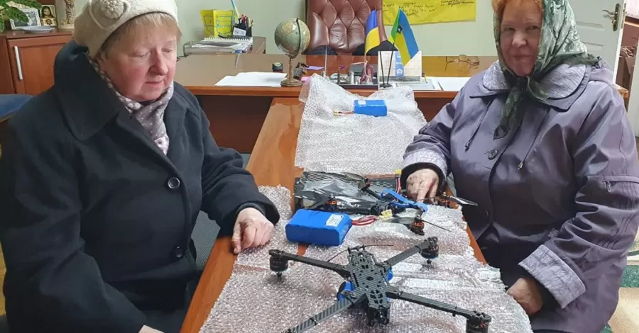 На Прикарпатті дві пенсіонерки придбали дрони-камікадзе для ЗСУ