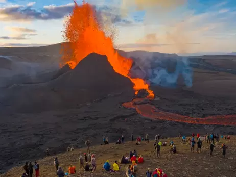 В Ісландії за 38 годин сталось 2 200 землетрусів, є загроза виверження вулкану
