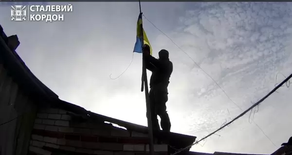 Пограничники установили флаг Украины в Тополях на Харьковщине, но не находятся там постоянно