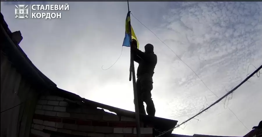 Прикордонники встановили прапор України у Тополях на Харківщині, але не перебувають там постійно