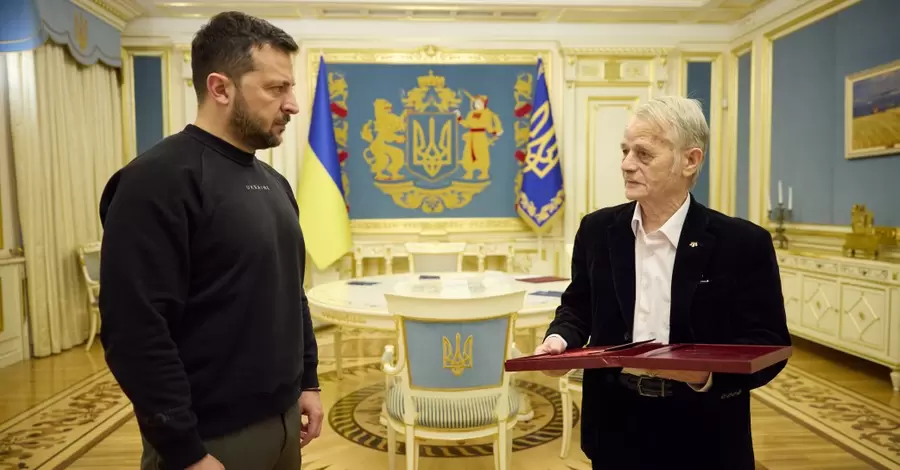 Владимир Зеленский поздравил Мустафу Джемилева с 80-летием и присвоил ему звание Героя Украины