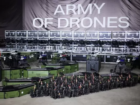 Бійці ЗСУ отримали понад дві тисячі дронів українського виробництва 
