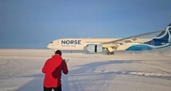 В Антарктиде впервые приземлился пассажирский 