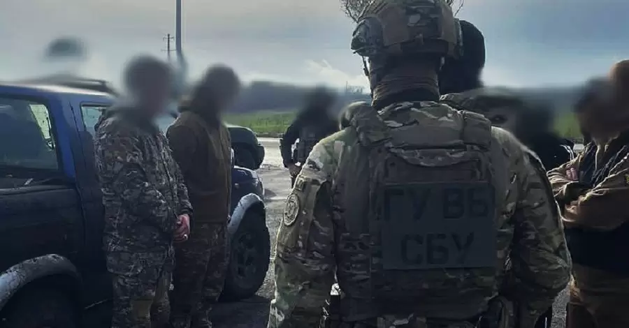 В Донецкой области двое военнослужащих торговали оружием, их задержали