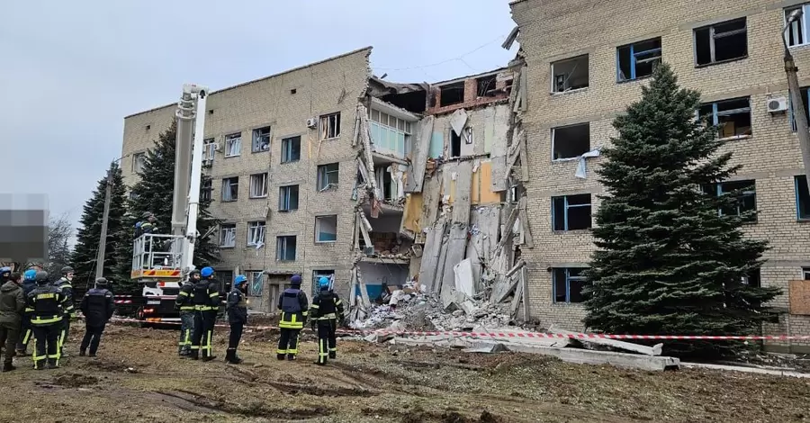 РФ завдала ракетного удару по лікарні та шахті у Селидовому — двоє загиблих та вісім постраждалих