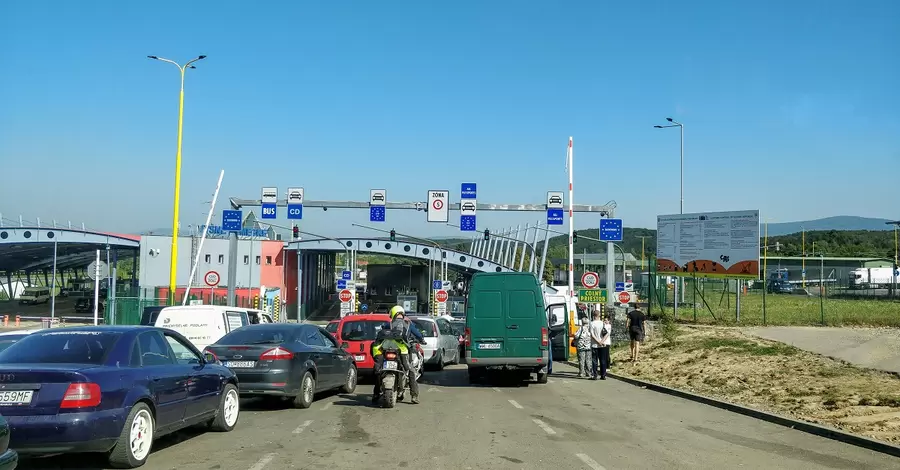 Словацкие автоперевозчики заблокировали пункт пропуска 