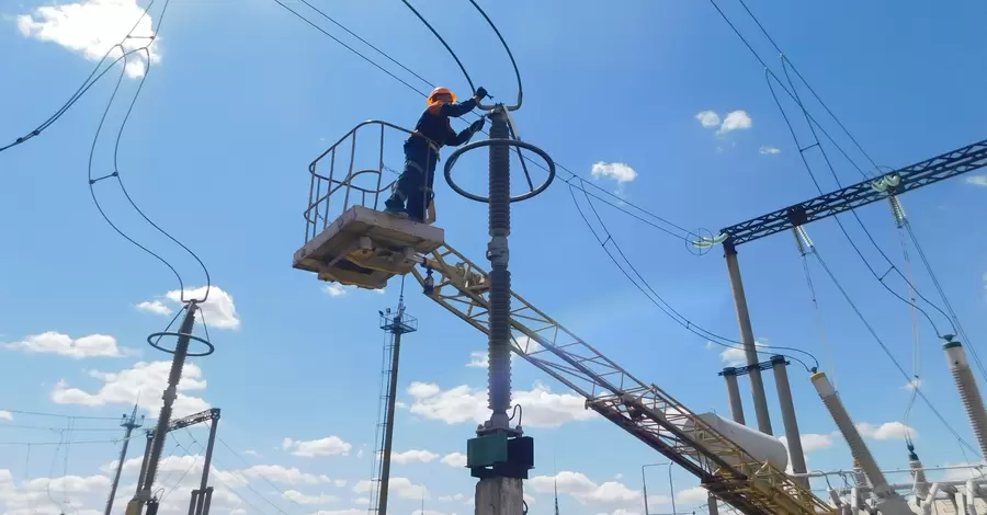 В энергосистеме Украины впервые за длительное время зафиксировали дефицит электроэнергии