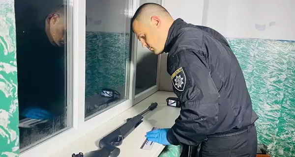 На Ивано-Франковщине задержали учителя, на уроке которого застрелили школьника