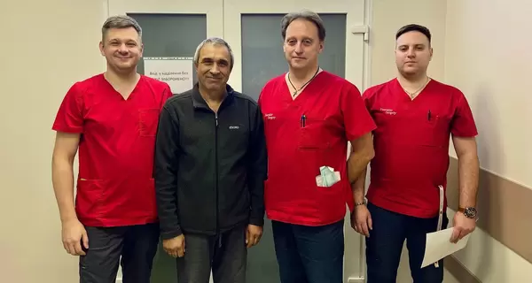 Львівські хірурги виконали рідкісну операцію, щоб врятувати ногу пацієнтові