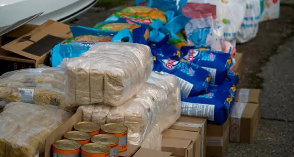 Под Запорожьем нашли 300 тонн продуктов, которые с 2022 года не попали ни военным ни переселенцам 