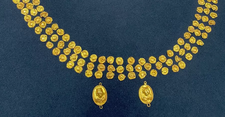 «Скифское золото» вернулось в Украину после 10 лет судов