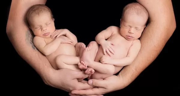 В Волынской области медики принимали преждевременные роды - на свет появилась двойня
