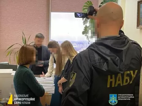 Чотирьох суддів Київського апеляційного суду викрили на одержанні 35 тисяч доларів хабаря