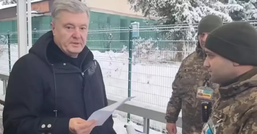 Корниенко прокомментировал, почему отменил международную командировку Порошенко