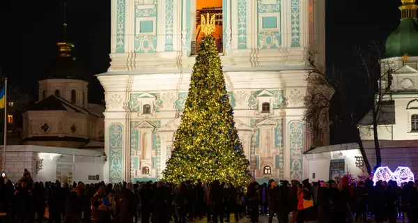 От Киева до Бахмута: в каких городах уже есть рождественские елки
